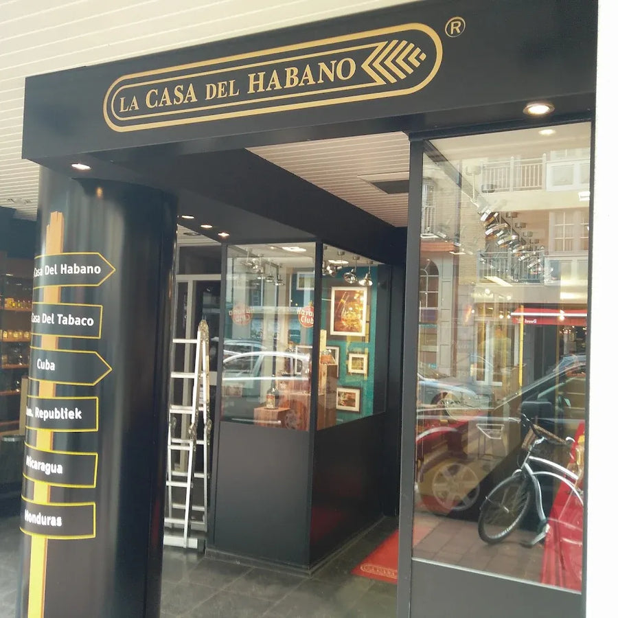 Devanture de La Casa del Habano à Knokke